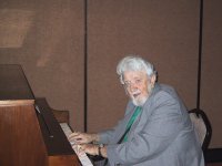 piano player at the final banquet